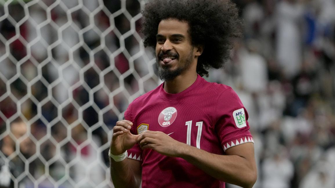 أكرم عفيف سجل "هاتريك" في نهائي كأس آسيا أمام الأردن مطلع عام 2024 (Getty)