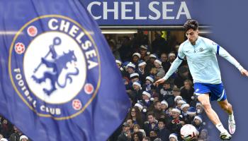 Chelsea fans wear blue santa hats during the English Premier League football match between Chelsea and Southampton at Stamford Bridge in London on December 16, 2017. (Photo by Adrian DENNIS / AFP) / RESTRICTED TO EDITORIAL USE. No use with unauthorized audio, video, data, fixture lists, club/league logos or 'live' services. Online in-match use limited to 75 images, no video emulation. No use in betting, games or single club/league/player publications. / (Photo credit should read ADRIAN DENNIS/AFP via Getty 