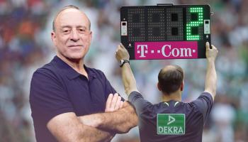 BERLIN - MAY 06: The fourth referee holds a board that shows two minutes extra time during the Bundesliga match between Hertha BSC Berlin and Werder Bremen at the Olympic stadium on May 6, 2007 in Berlin, Germany. (Photo by Andreas Rentz/Bongarts/Getty Images)