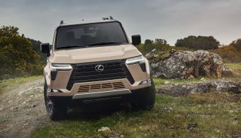 1-2024-lexus-gx-550-overtrail